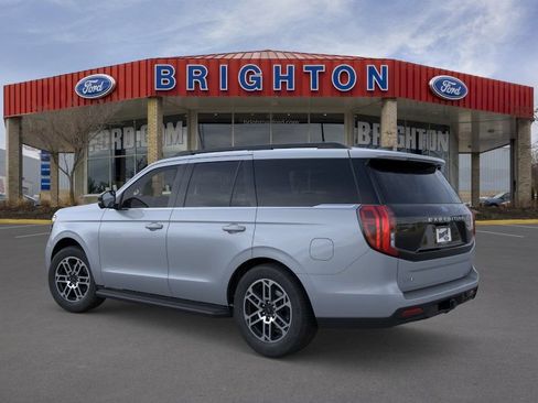 Used 2026 Ford Expedition Active AWD/4WD image 7