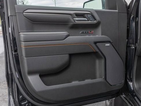 Used 2024 GMC Sierra 1500 AT4 w/ Technology Package image 15