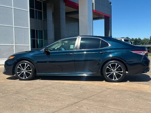 Certified 2020 Toyota Camry SE w/ Carpet Mat Package FWD image 8
