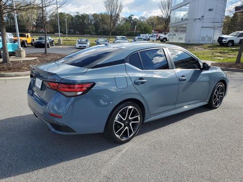 Certified 2025 Nissan Sentra SR w/ SR Premium Package image 4