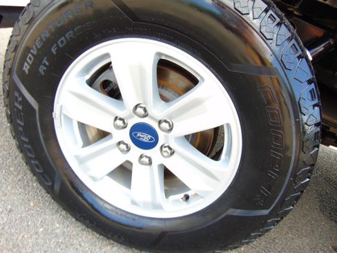 Used 2018 Ford F150 XL w/ Equipment Group 101A Mid AWD/4WD image 54