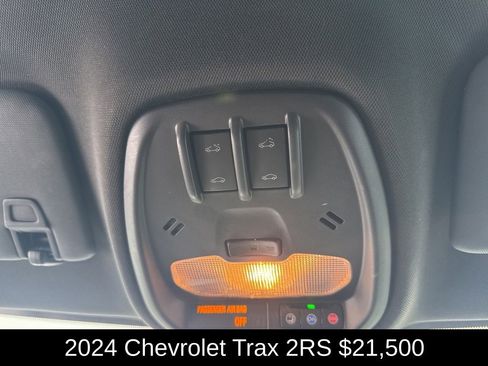 Used 2024 Chevrolet Trax RS w/ Sunroof Package image 26
