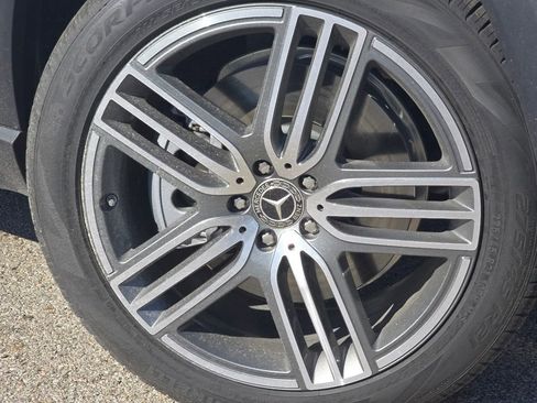 New 2026 Mercedes-Benz GLS 450 4MATIC image 10