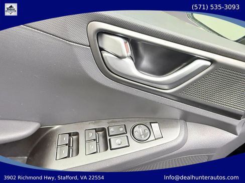 Used 2020 Hyundai Ioniq SEL FWD image 19