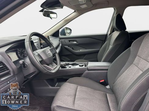 Used 2025 Nissan Rogue SV AWD/4WD image 17