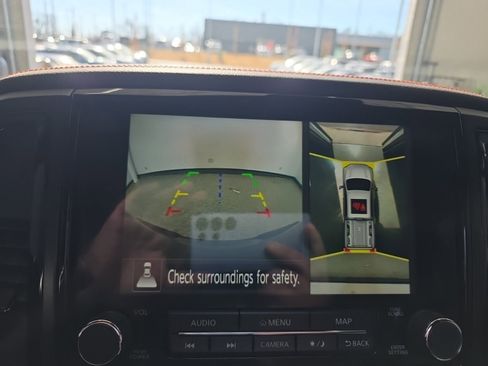 Used 2021 Nissan Titan PRO-4X w/ Pro-4x Convenience Package image 41