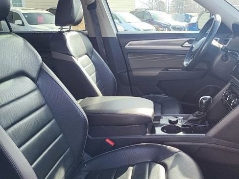 Used 2023 Volkswagen Atlas SEL R-Line image 21