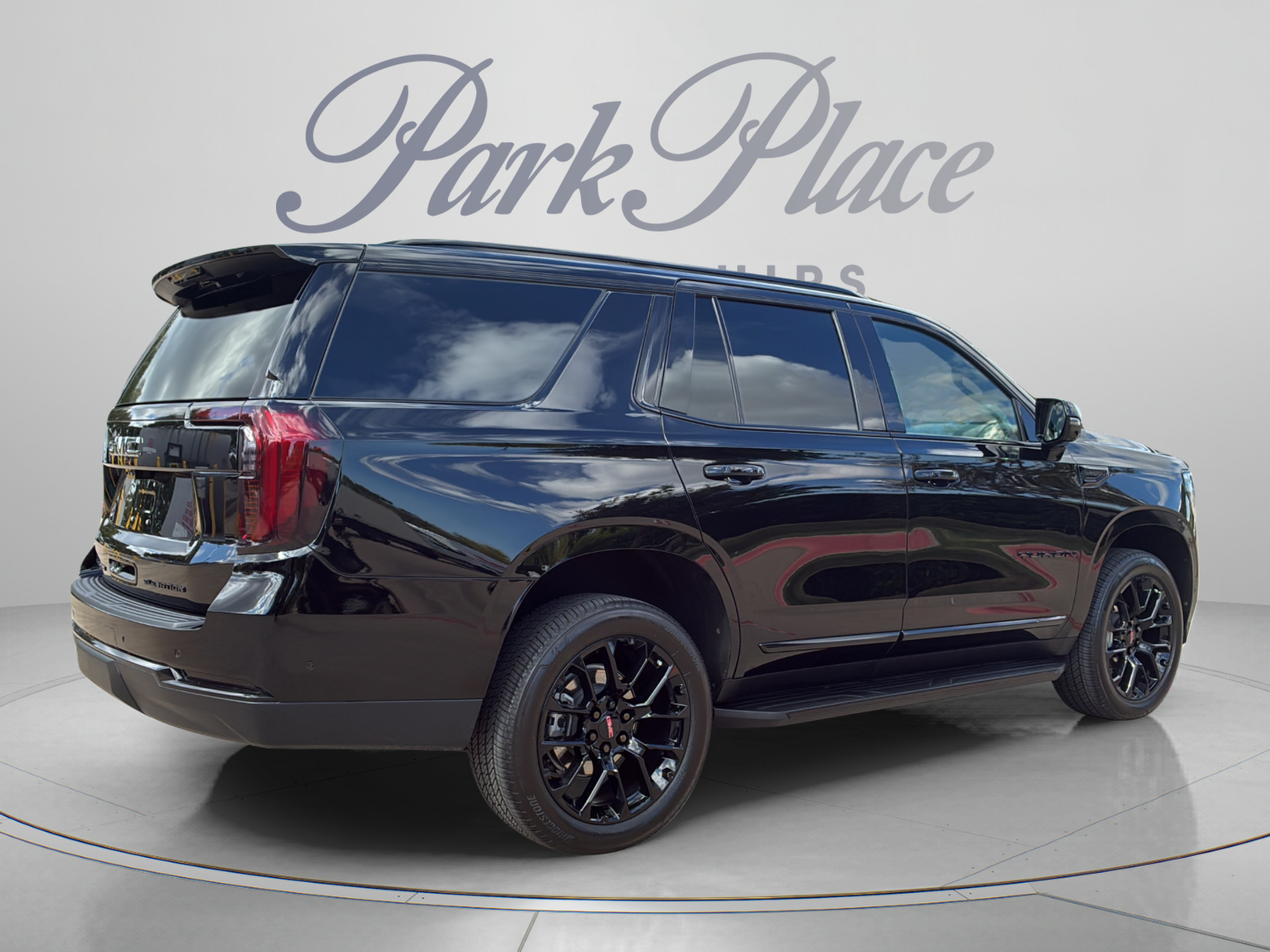 Used 2026 GMC Yukon Elevation AWD/4WD image 5