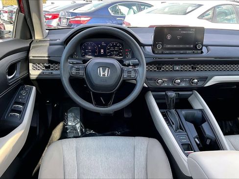 Used 2023 Honda Accord LX image 6