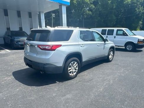 Used 2018 Chevrolet Traverse LT FWD image 19