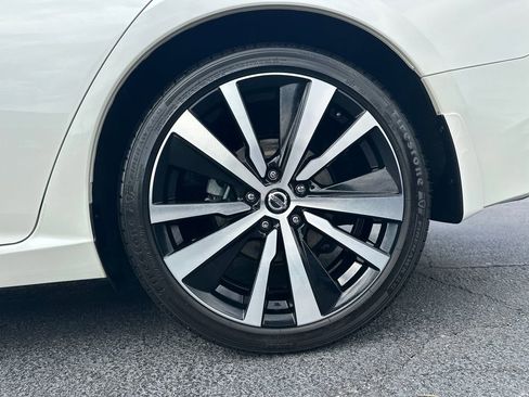 Used 2020 Nissan Altima 2.5 SR FWD image 20