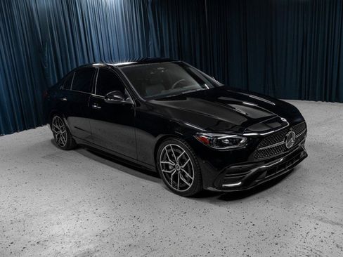 Used 2023 Mercedes-Benz C 300 Sedan image 3
