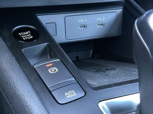 New 2026 Nissan Kicks SV w/ SV Premium Package FWD image 33