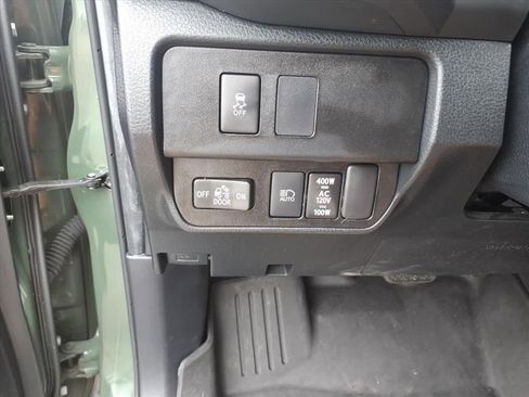 Used 2022 Toyota Tacoma TRD Off-Road w/ Technology Package RWD image 25