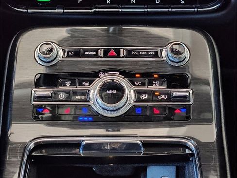 Used 2023 Lincoln Nautilus Reserve w/ Equipment Group 201A image 20