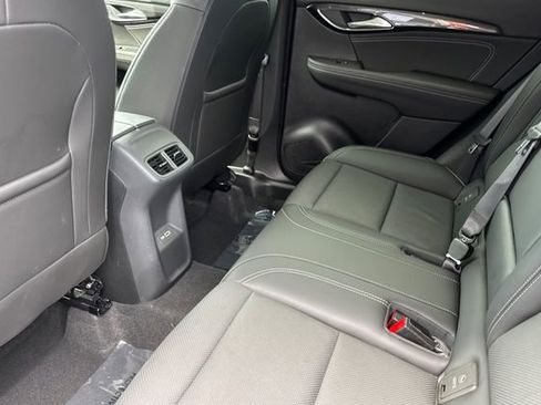 Used 2023 Buick Envision Essence AWD/4WD image 14