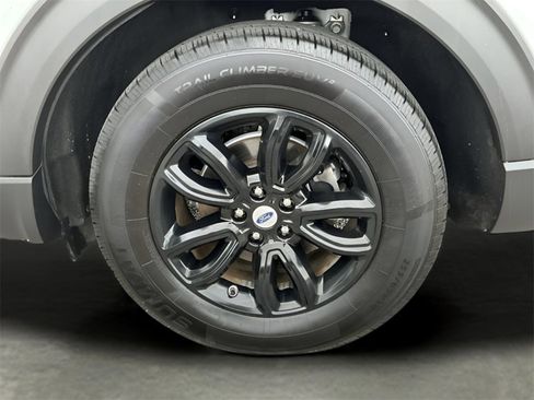 Used 2021 Ford Explorer 2WD image 23