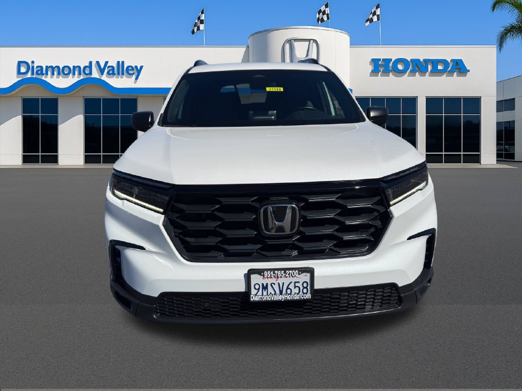 Certified 2025 Honda Pilot Sport image 2