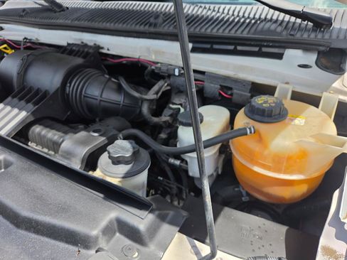 Used 2011 Ford E-250 and Econoline 250 RWD image 26