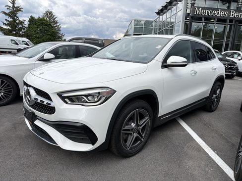 Used 2023 Mercedes-Benz GLA 250 4MATIC image 4