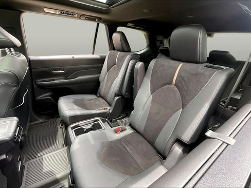 Used 2026 Toyota Grand Highlander AWD Hybrid image 21