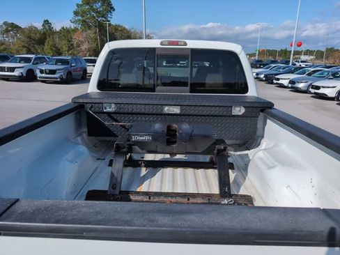 Used 2010 Ford F250 Lariat image 5