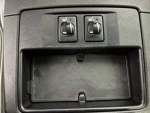 Used 2016 Toyota Camry image 27