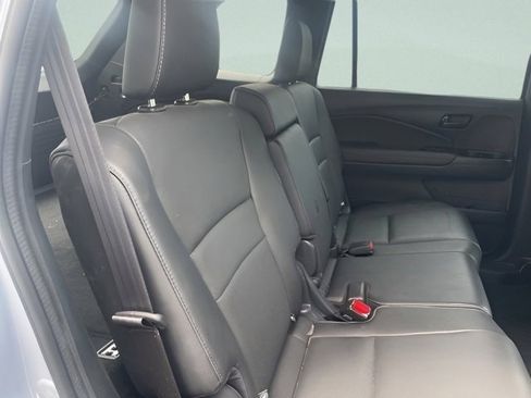 Used 2023 Honda Passport EX-L image 9