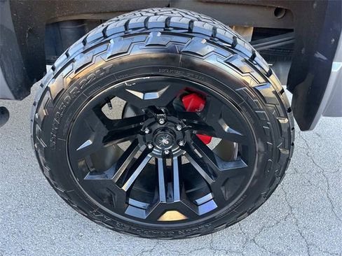 Used 2021 GMC Sierra 1500 AT4 w/ AT4 Premium Package image 11