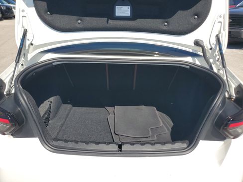 Used 2024 BMW 230i Coupe w/ Premium Package RWD image 17