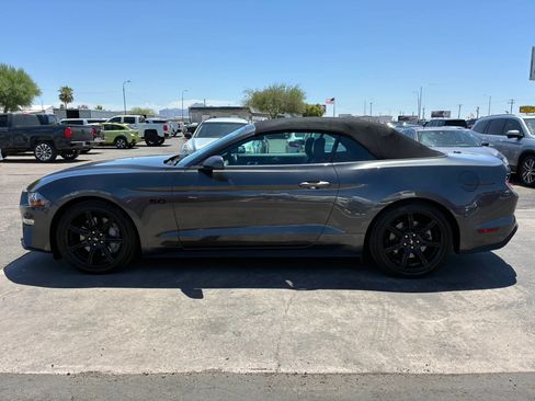 Used 2018 Ford Mustang GT Premium w/ Black Accent Package RWD image 3