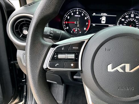 Used 2024 Kia Forte LXS FWD image 13