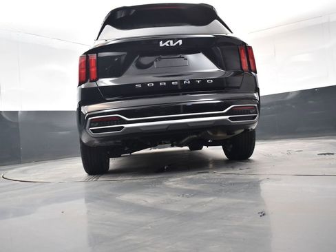 Certified 2022 Kia Sorento SX image 26