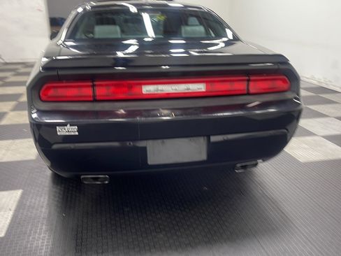 Used 2013 Dodge Challenger R/T RWD image 15