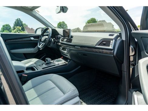 Used 2018 Audi Q5 2.0T Premium Plus w/ Premium Plus Package AWD/4WD image 18
