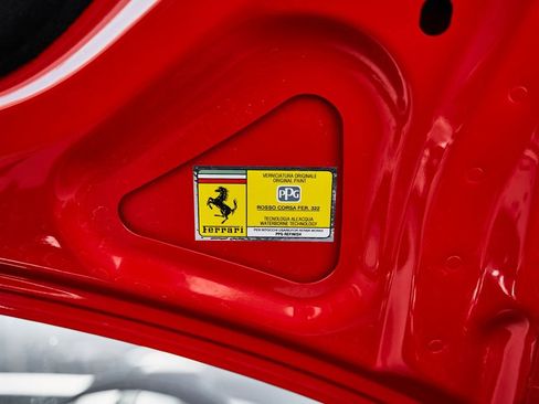 Used 2024 Ferrari Roma Spider RWD image 23