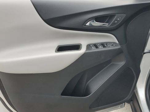 Used 2021 Chevrolet Equinox LS w/ LS Convenience Package image 20