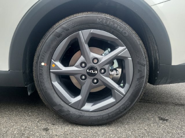 New 2026 Kia K4 FWD image 7