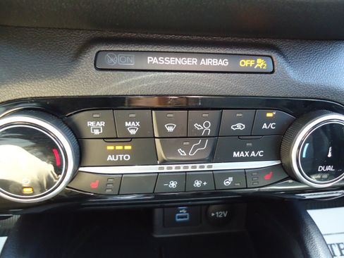 Used 2022 Ford Escape SEL AWD/4WD image 18