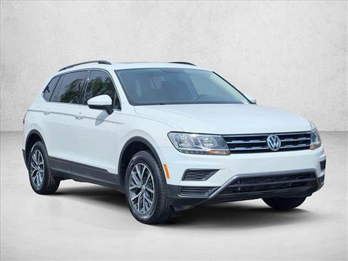 Used 2019 Volkswagen Tiguan SE image 3