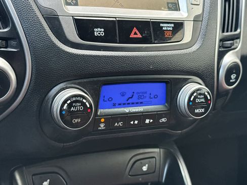 Used 2012 Hyundai Tucson FWD image 22
