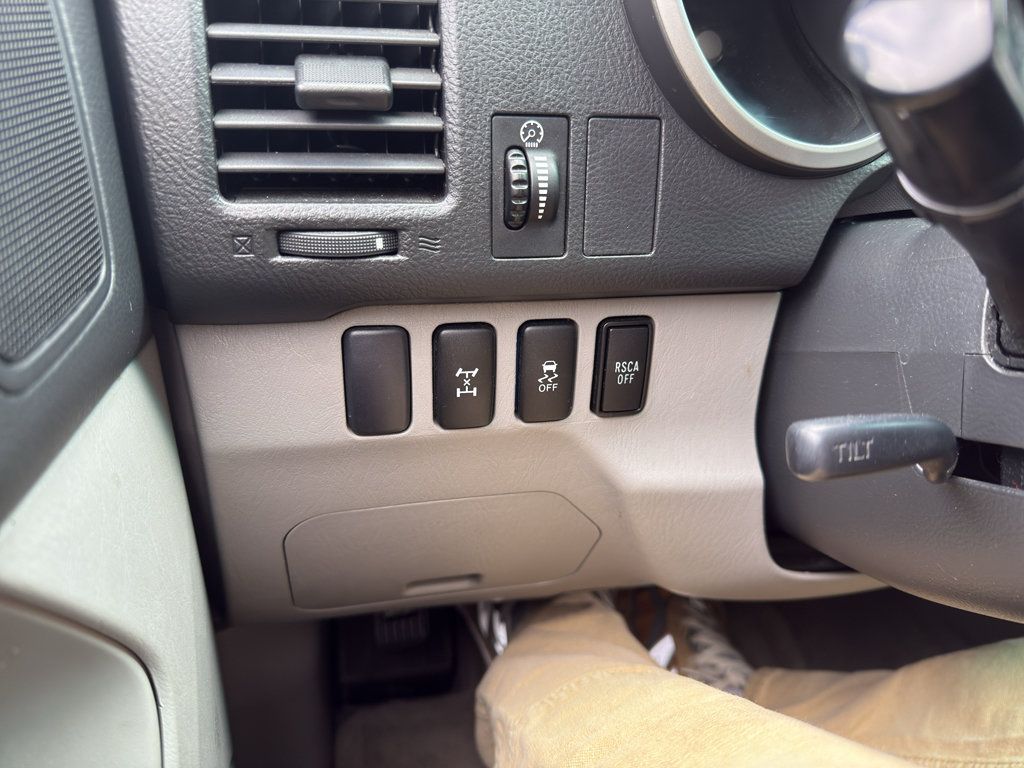 Used 2008 Toyota 4Runner SR5 AWD/4WD image 28