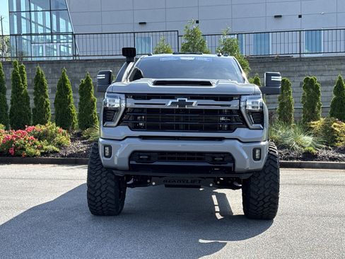 Used 2024 Chevrolet Silverado 2500 LT w/ Z71 Sport Edition AWD/4WD image 3