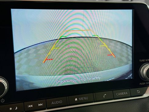 Used 2025 Nissan Sentra SV image 21