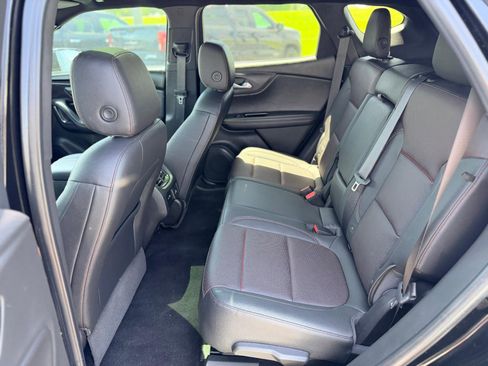 Used 2019 Chevrolet Blazer RS w/ Sun and Wheels Package FWD image 10