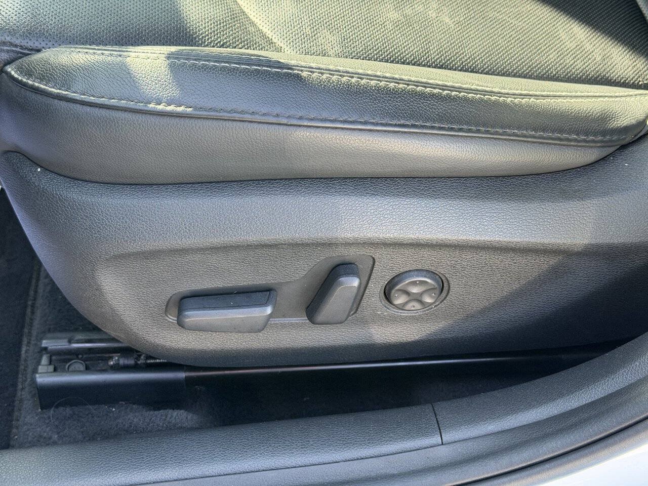 Used 2019 Hyundai Sonata Limited FWD image 26