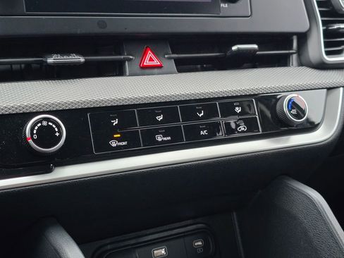 Certified 2024 Kia Sportage LX image 34