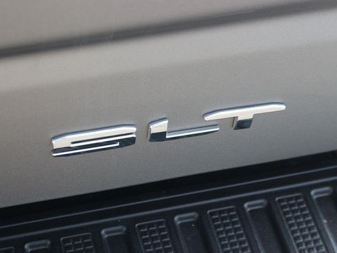 Used 2026 GMC Sierra 1500 SLT w/ SLT Premium Package AWD/4WD image 12