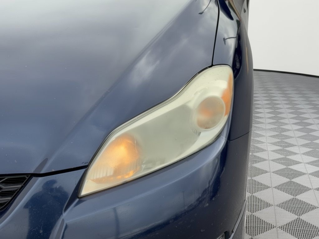 Used 2009 Toyota Matrix w/ PWR Pkg FWD image 12