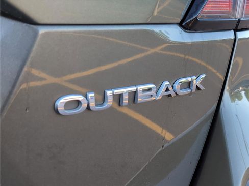 Used 2022 Subaru Outback Premium image 33